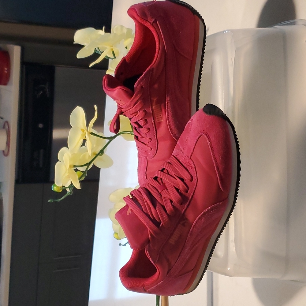 💕 Magenta casual sneakers